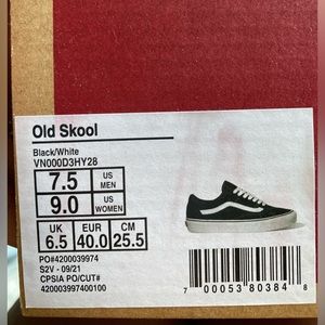 never worn before “old skool” vans